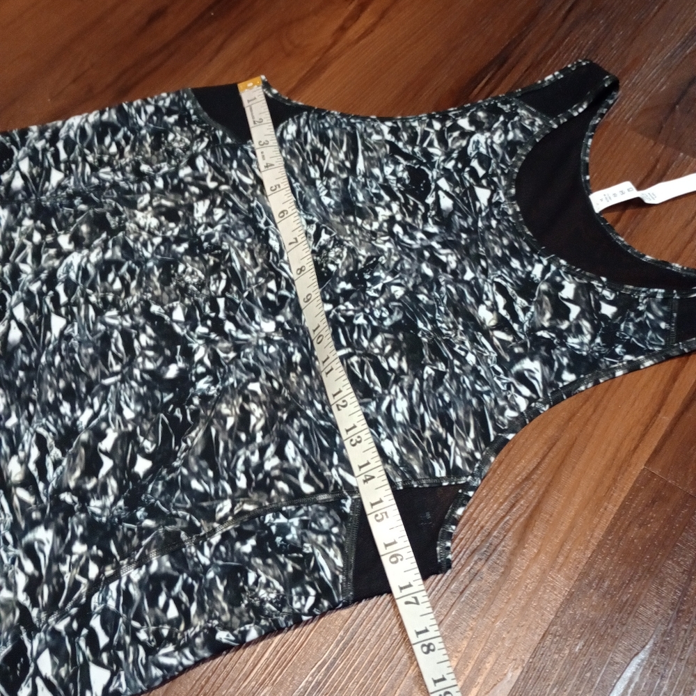 Lululemon Sculpt Tank View 4